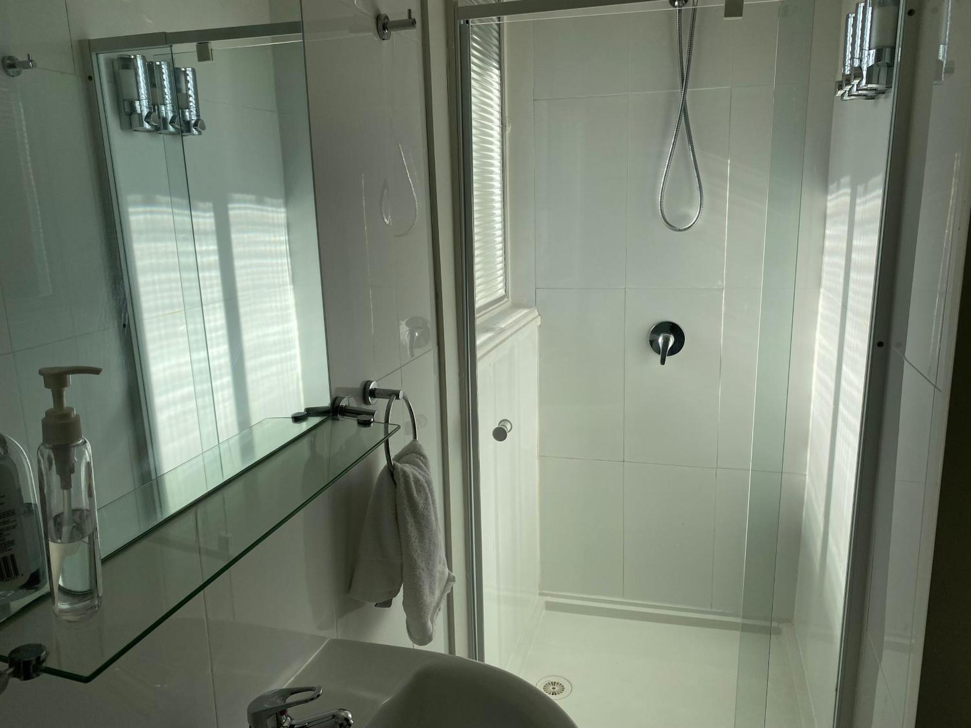 خليج هيرفي Freshwater Bnb الغرفة الصورة